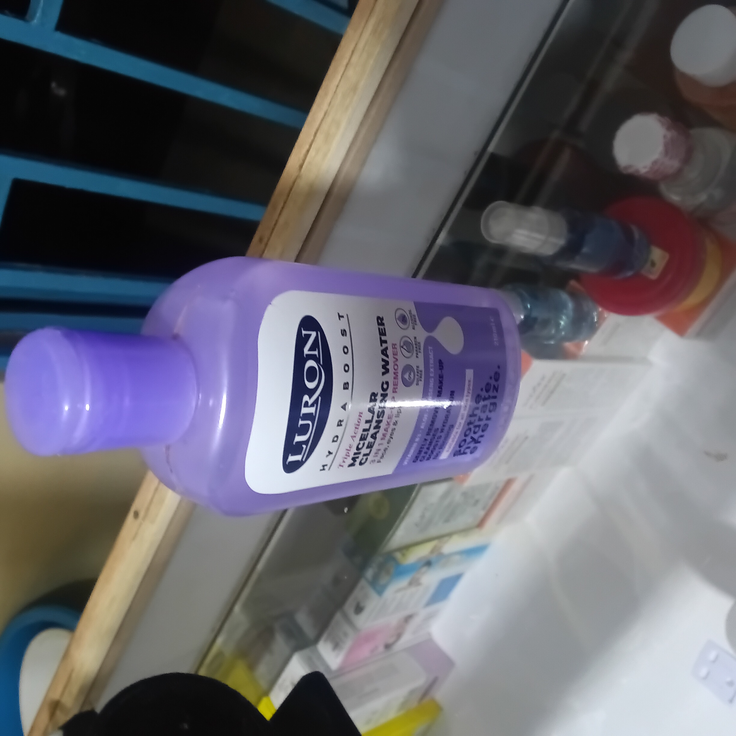 Luron micellar cleansing water