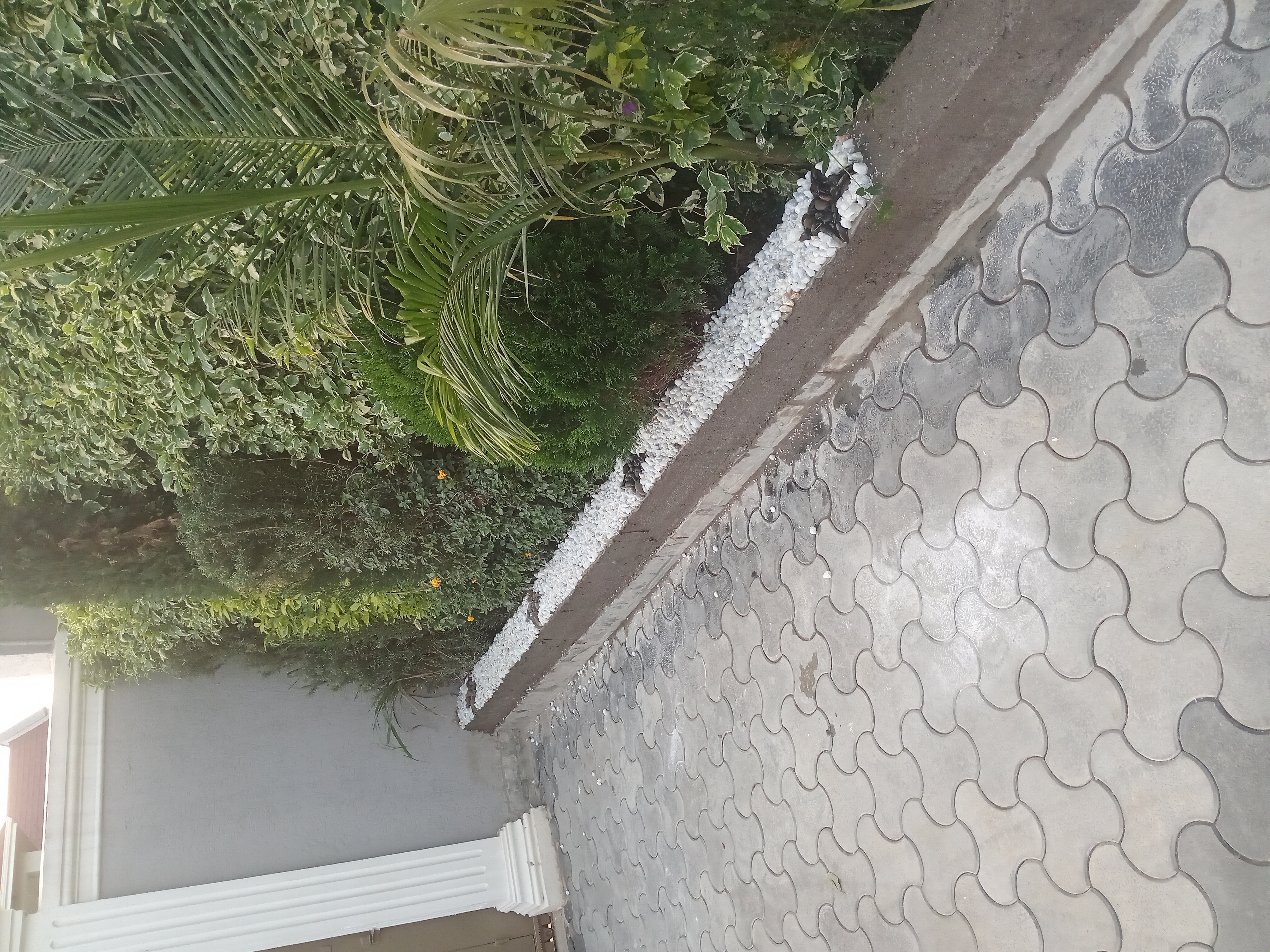 Landscaping and cabros installation & Maintenance