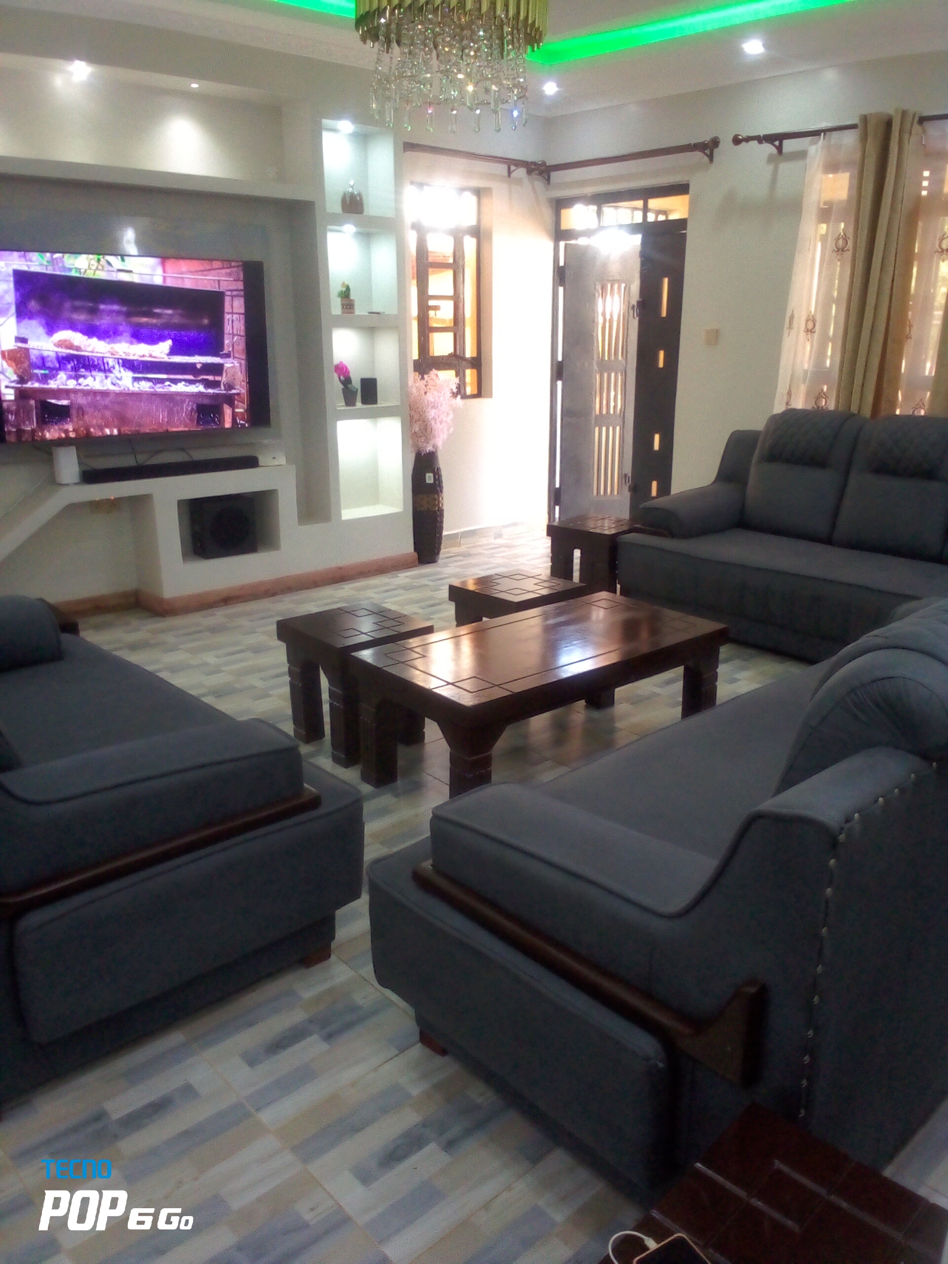 Neat house cleaning services 